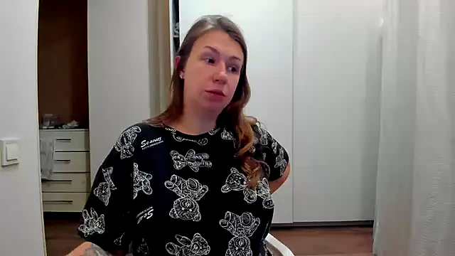 PregnantEva webcam