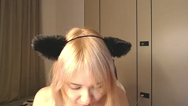 ka00ru_chan webcam