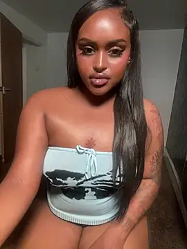 Realriyaaa webcam