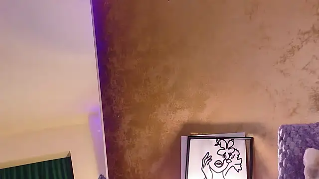 Amynaxxx live cam