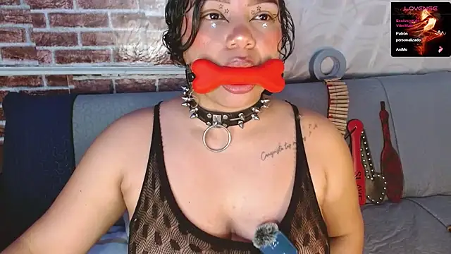 emma_bdsm_ webcam