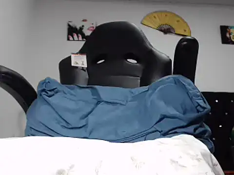Modella: pamelabigcock69