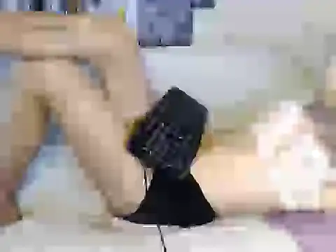 Trish_CurveCock webcam