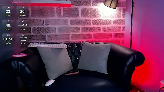 Emily_robertss1 webcam
