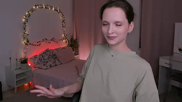 Ariadna_Shy webcam