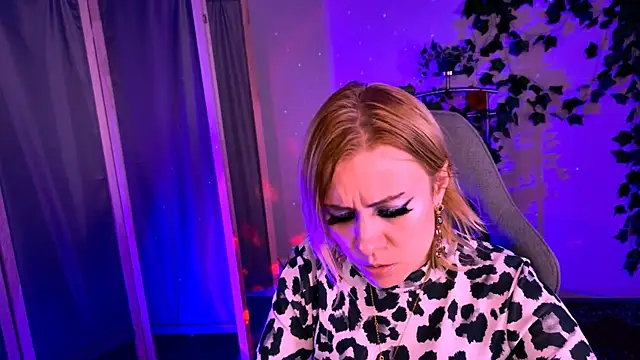 Kumiho_7777 webcam