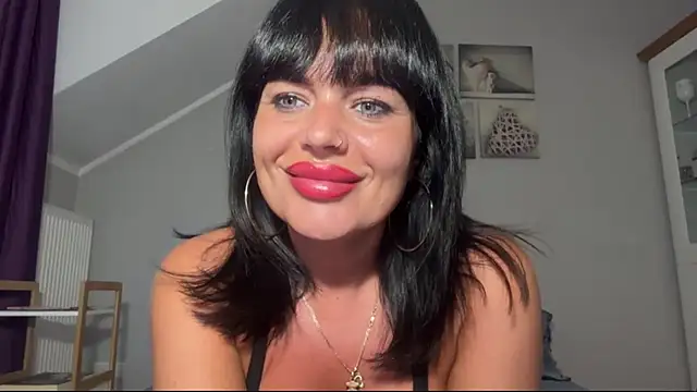 JennyFantasy live cam on StripChat