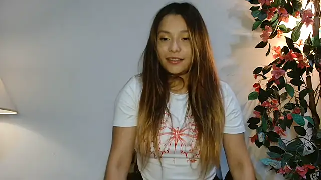 3littles live cam on StripChat