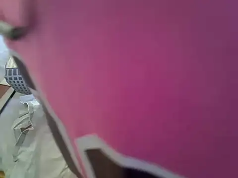 Pearl_petite webcam
