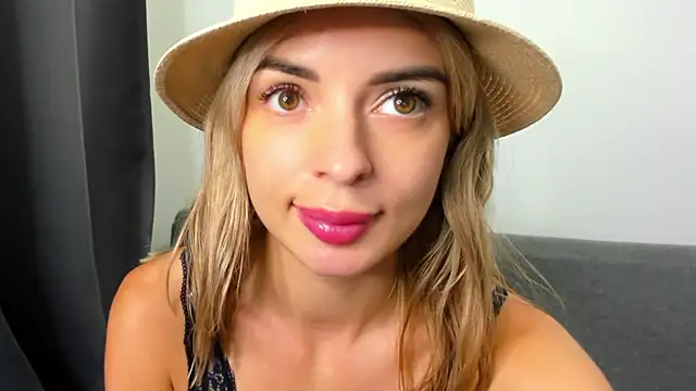_ellen_meow_ live cam on StripChat