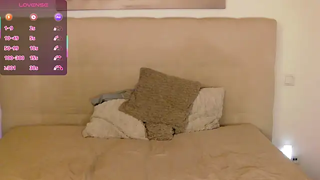 PetersEmily webcam