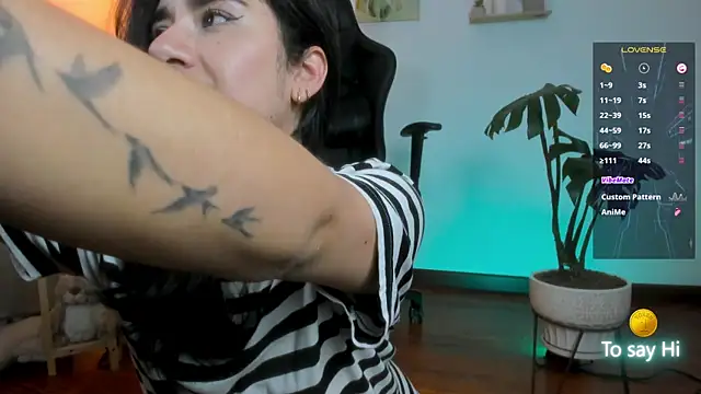 Anya_Volkov webcam