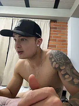 Alexander_ferre webcam