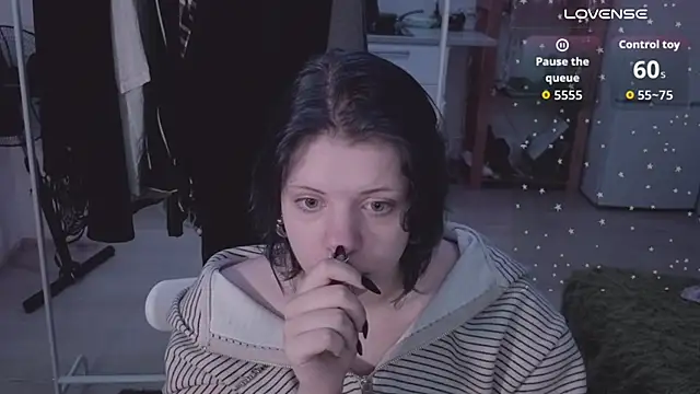 Alice_Zev webcam