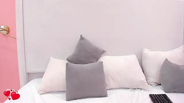 riley_dolly webcam