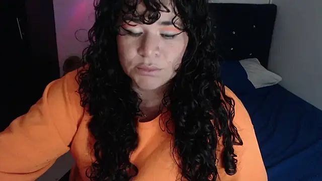 ANGELIQUE_KLANE webcam