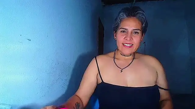 Yessi_rousse webcam