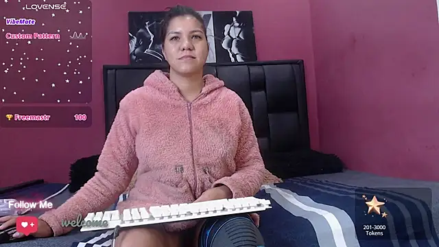Karly_Grey_s live cam on StripChat