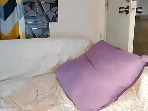 Trish_CurveCock webcam