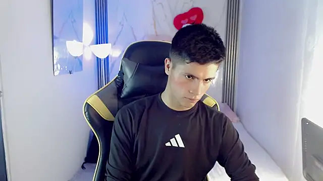 Ascii_one live cam on StripChat