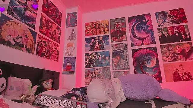 MissCurvyTop webcam