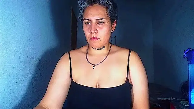 Yessi_rousse webcam