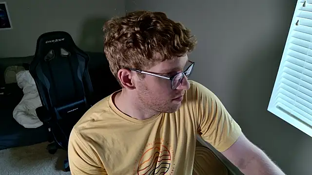 BlueEyedTallGuy94 webcam
