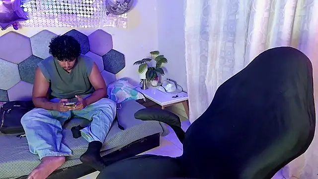 Horny_tgn webcam