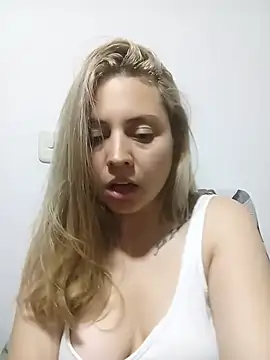 Ana__arms webcam