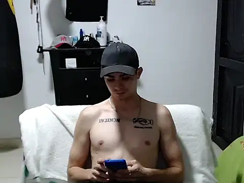 Zac_Efront webcam