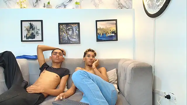 LOVELY_LEGANDS webcam
