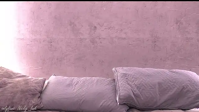 Nicky_and_Blake webcam
