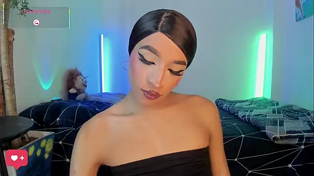 Naughty_Blue webcam