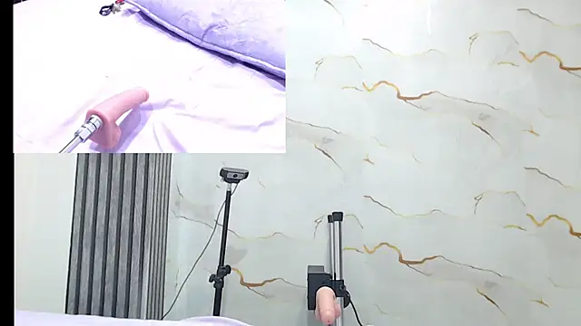Emma_trons_ webcam