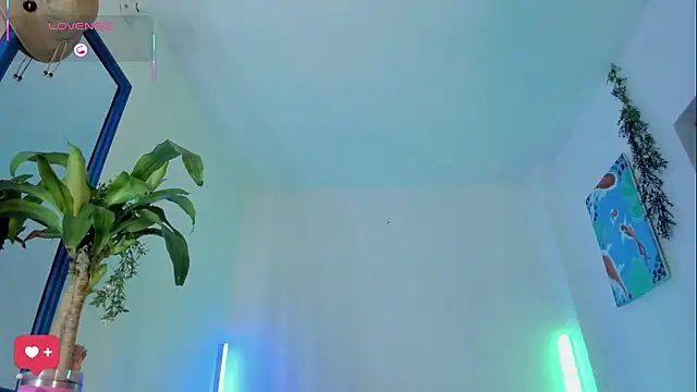 Naughty_Blue webcam
