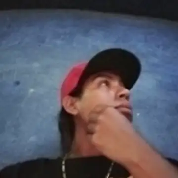 AlexAlejandro13 webcam
