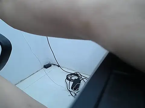_Lady- webcam