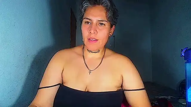 Yessi_rousse webcam