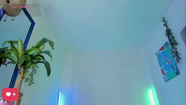 Naughty_Blue webcam