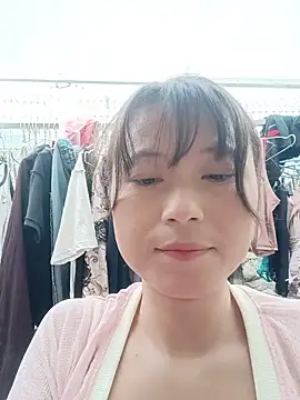 Linda-yiyi webcam