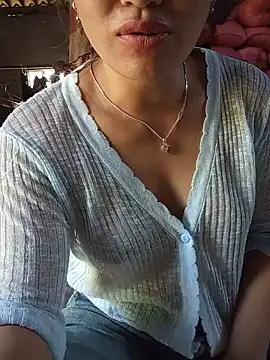 Ama-ra live cam on StripChat
