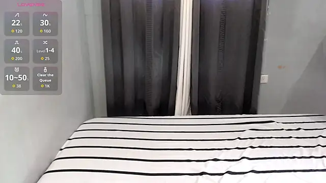 naughtyXnice69 webcam