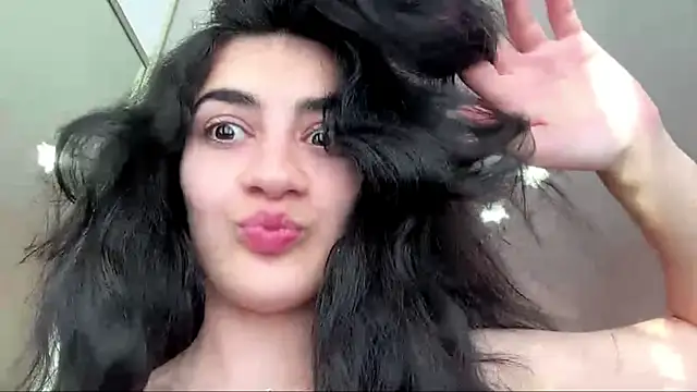 Ledi_Asthik webcam