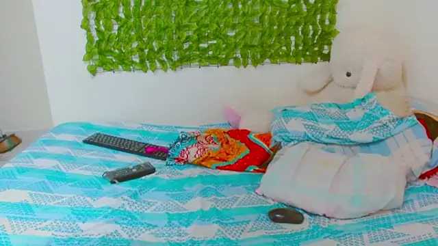 dulce18-pussy webcam