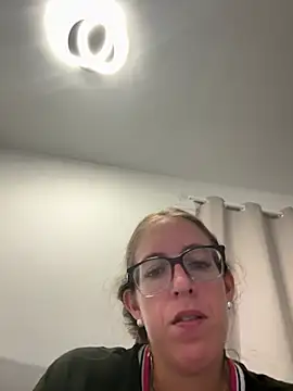 Nayra_Foxx webcam