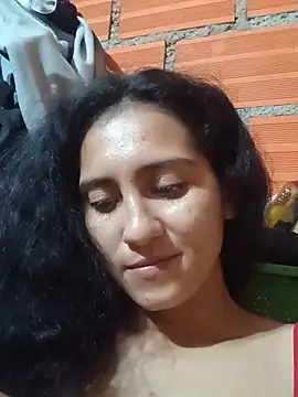 valeriaswang_Lucas webcam
