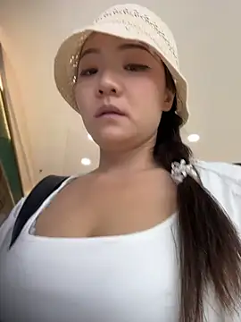 xiaoxiaocheng678 webcam