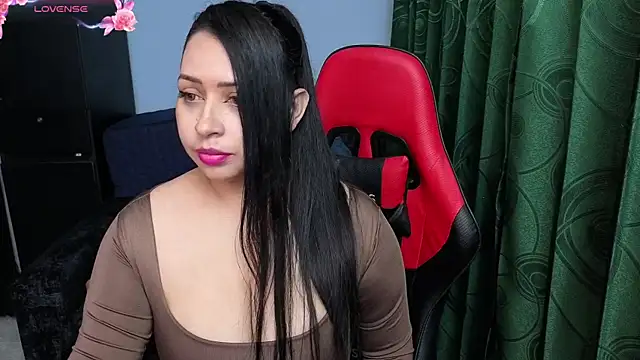 charlotee_lovee69 webcam