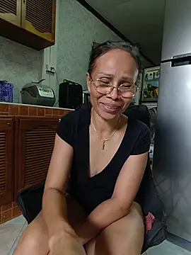 Mama_Eva_1 webcam