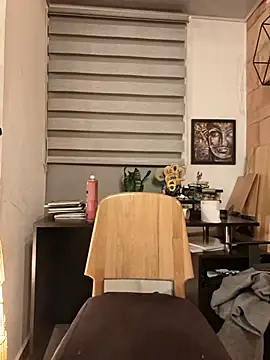 Magenta_Moon webcam